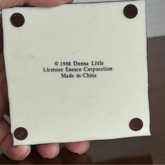 Calico Kitten In Sandbox Donna Little Kitt'in Littles by Enesco Figurine 1998 - Picture 7 of 8